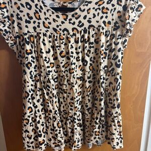 Leopard boutique top